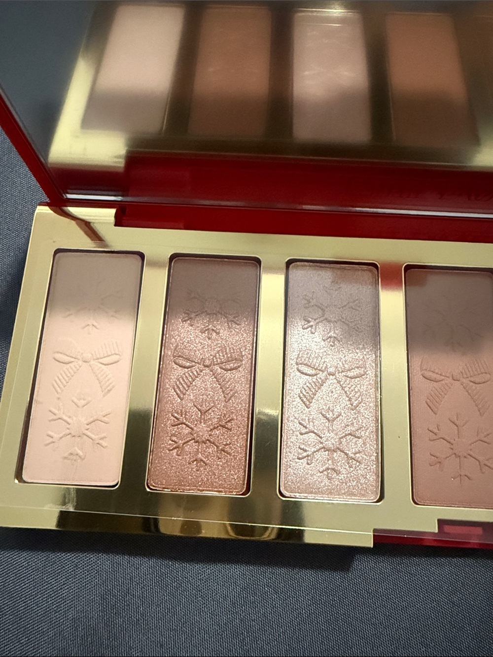 Estee Lauder Red Makeup Palette with Gold Accents. New never touch - Picture 7 of 9